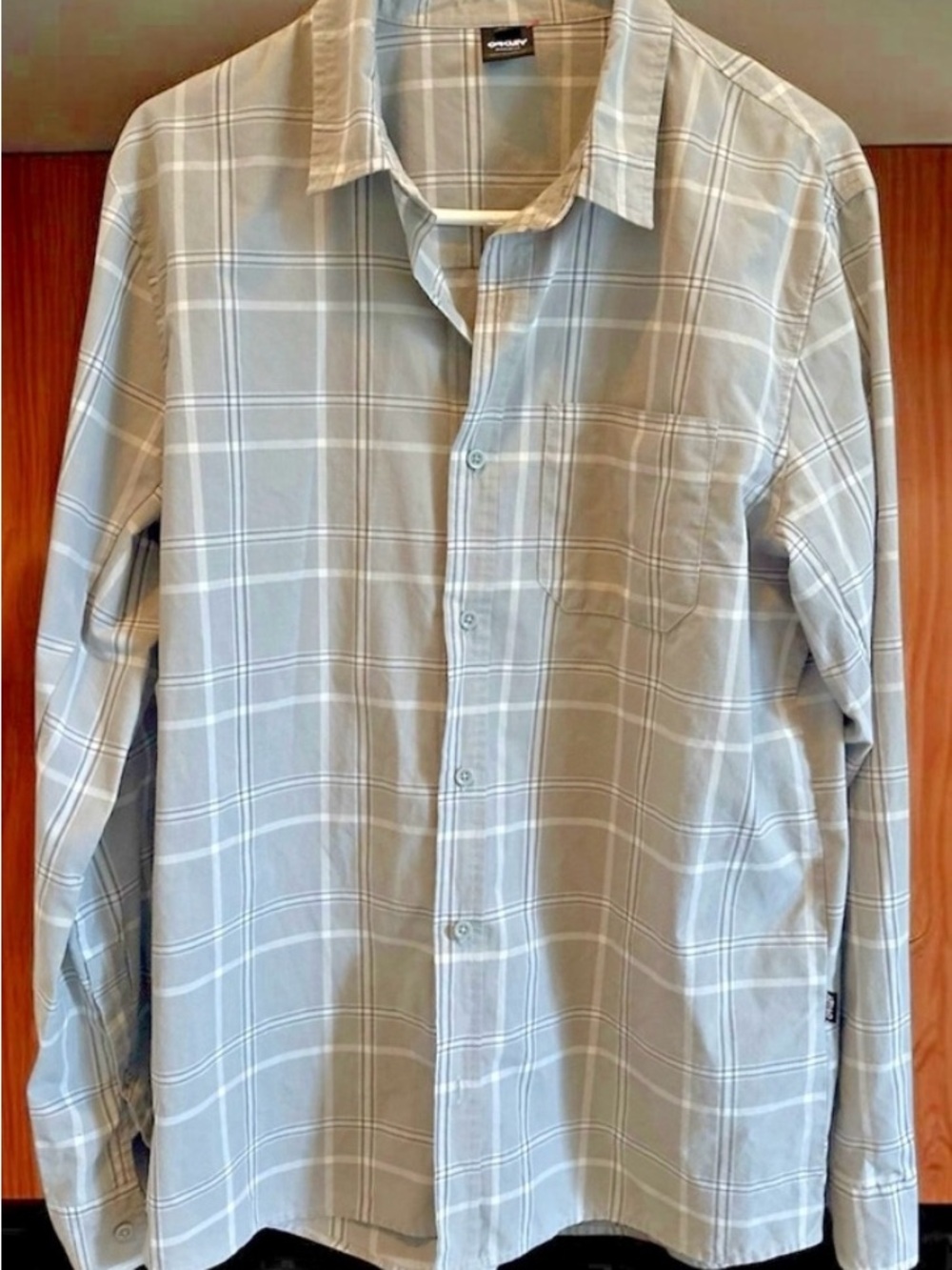Oakley Men's Gray Plaid Button-Up Shirt